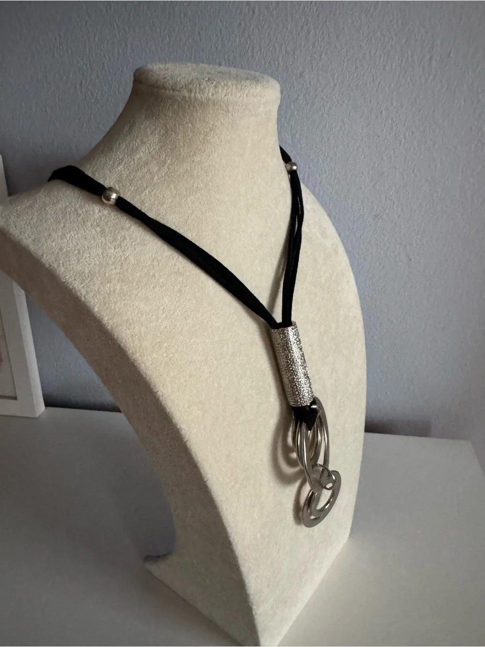 Modernist Silver Tone Geometric Pendant Necklace Circle Minimalist Suede Cord